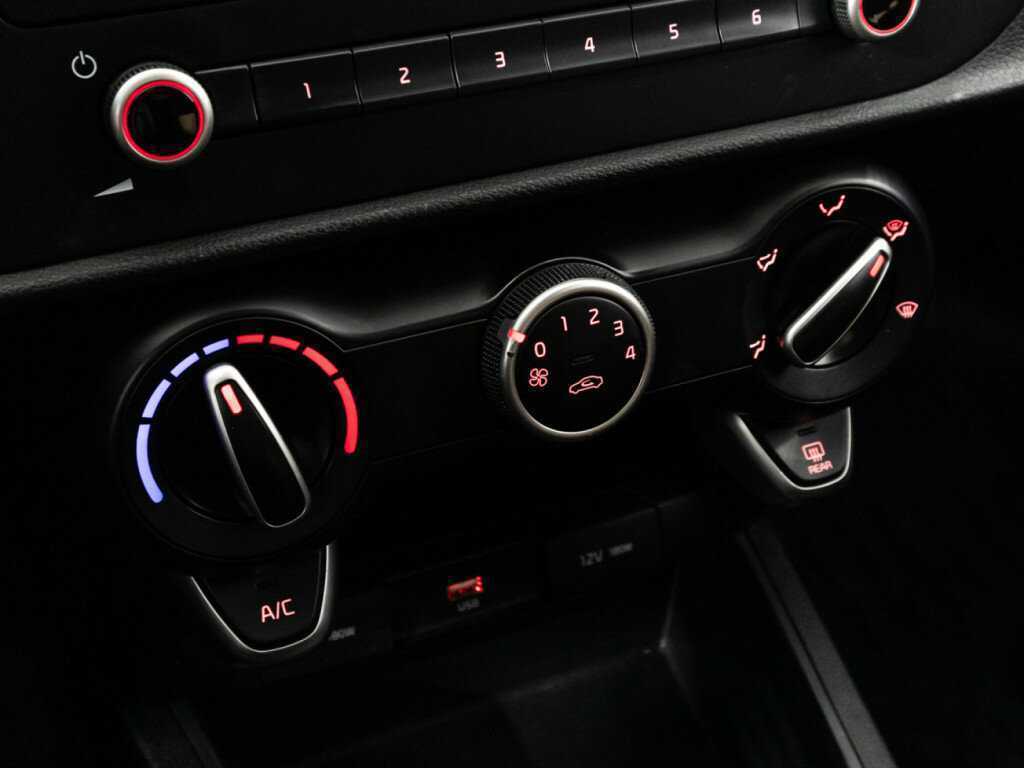 Kia Rio 2022 года с пробегом. Фото: #19