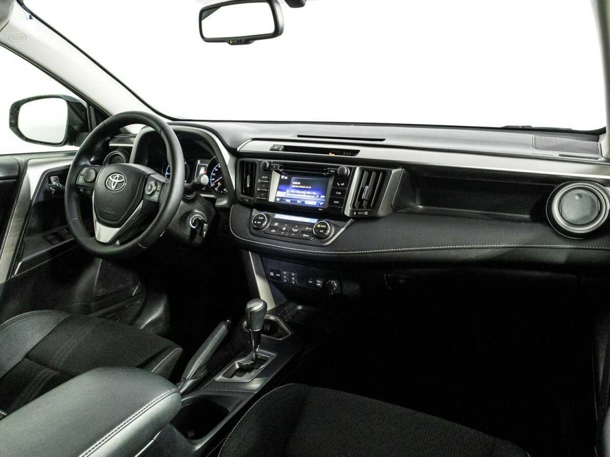 Toyota RAV4 2015 года с пробегом. Фото: #8