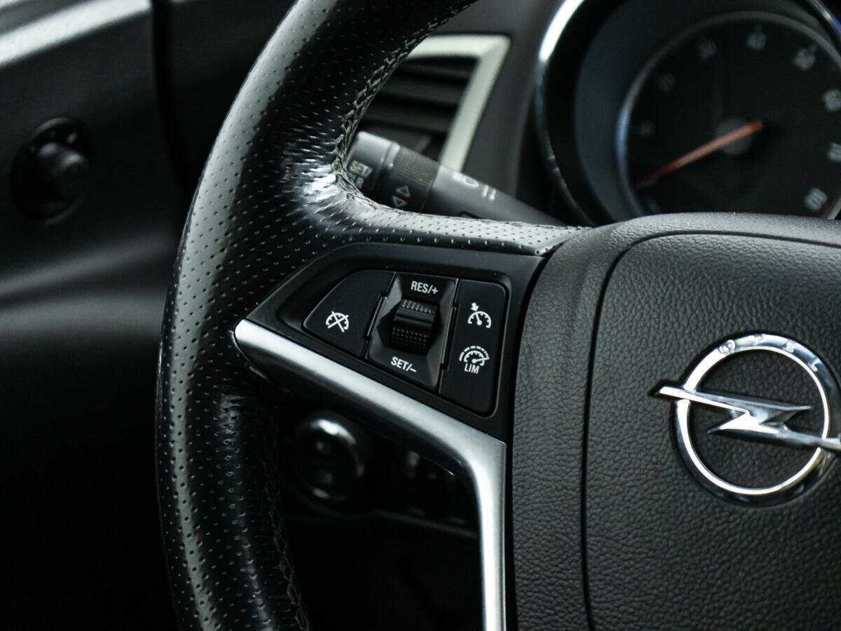 Opel Astra 2012 года с пробегом. Фото: #16