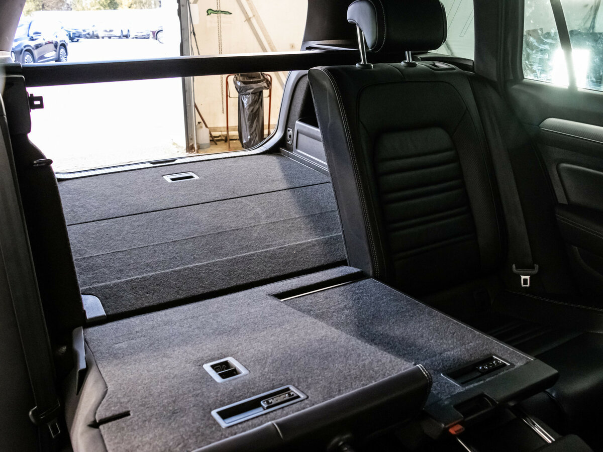 Volkswagen Passat 2018 года с пробегом. Фото: #27