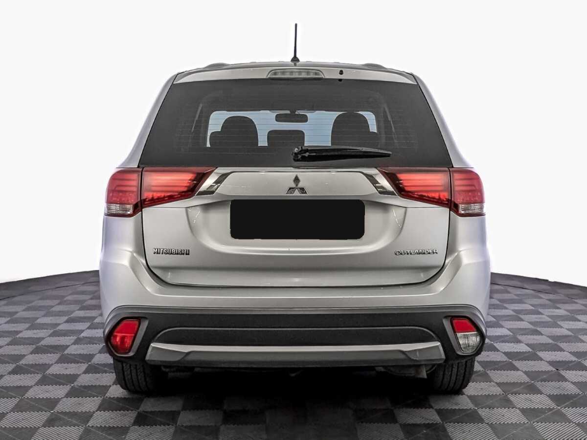 Mitsubishi Outlander 2015 года с пробегом. Фото: #5
