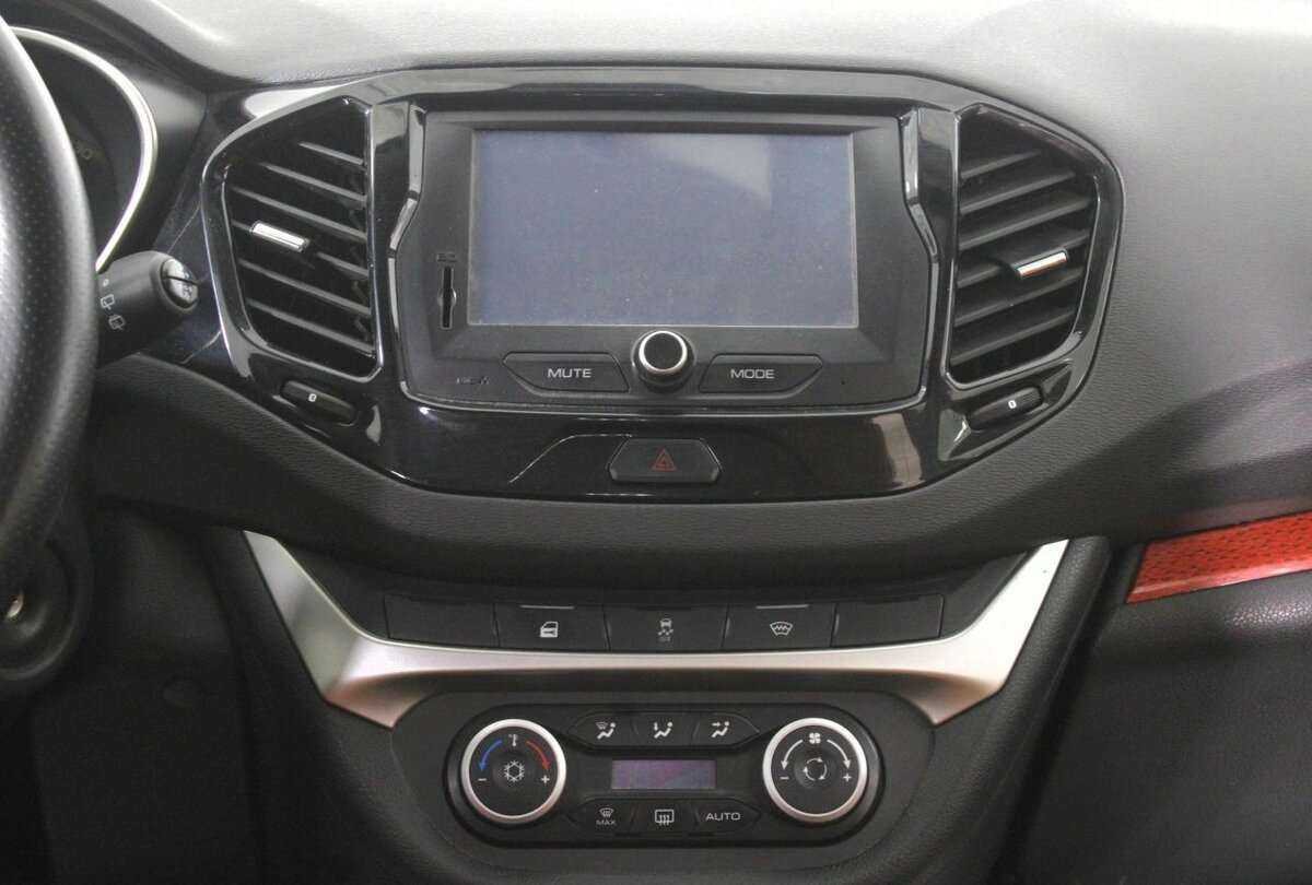 Lada (ВАЗ) Vesta 2019 года с пробегом. Фото: #9