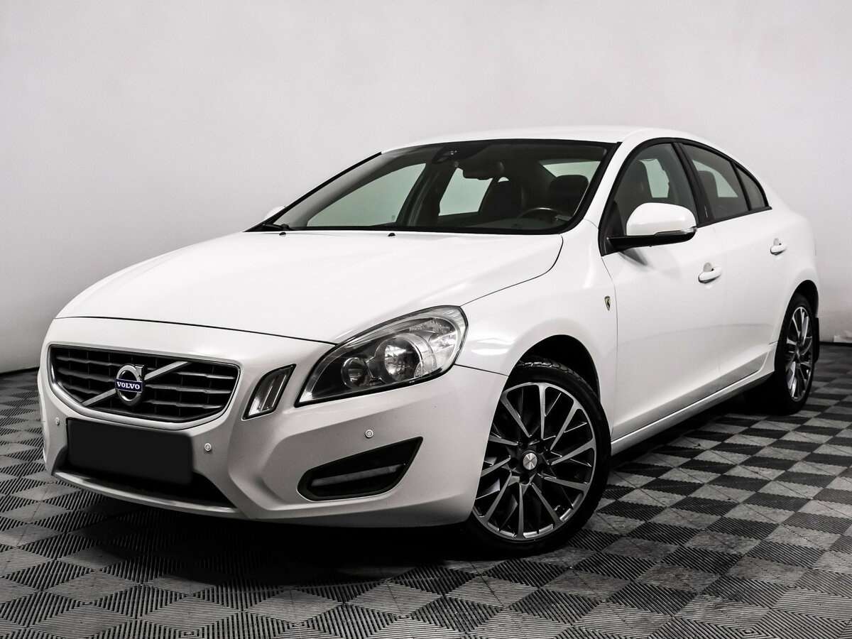 Volvo S60 2012 года с пробегом. Посмотреть фото
