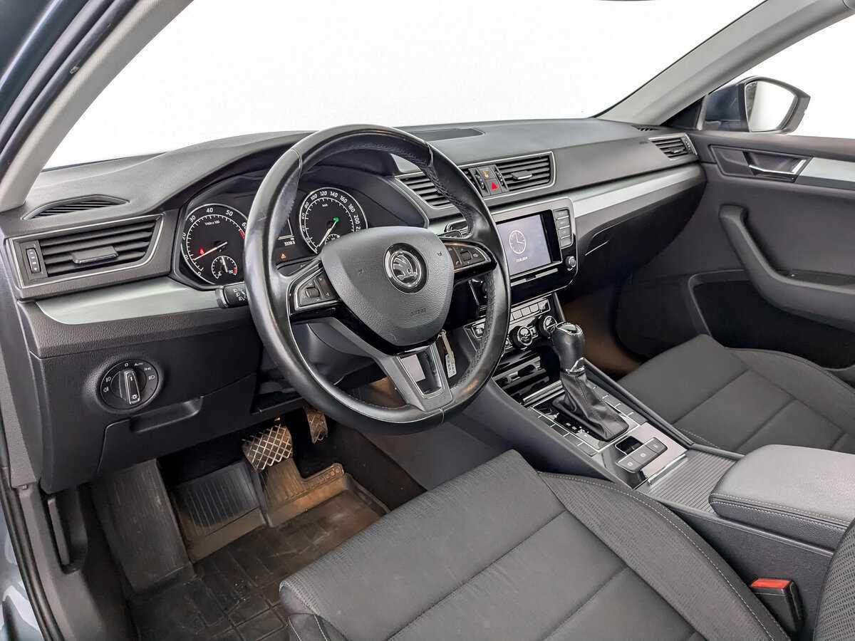 Skoda Superb 2018 года с пробегом. Фото: #13