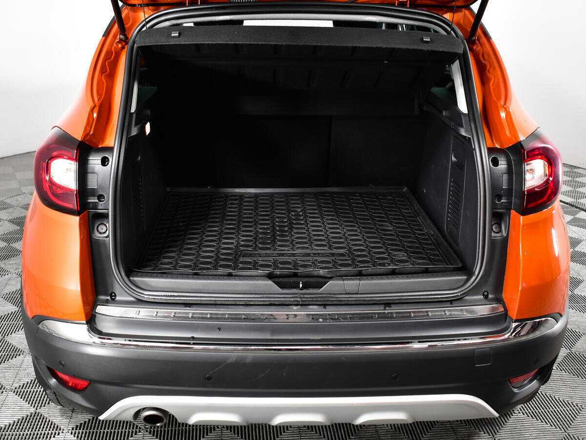 Renault Kaptur 2017 года с пробегом. Фото: #12