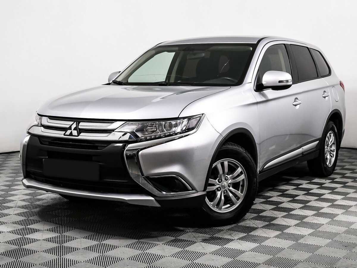 Mitsubishi Outlander 2018 года с пробегом. Посмотреть фото