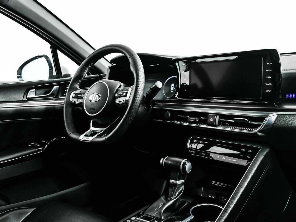 Kia K5 2020 года с пробегом. Фото: #8