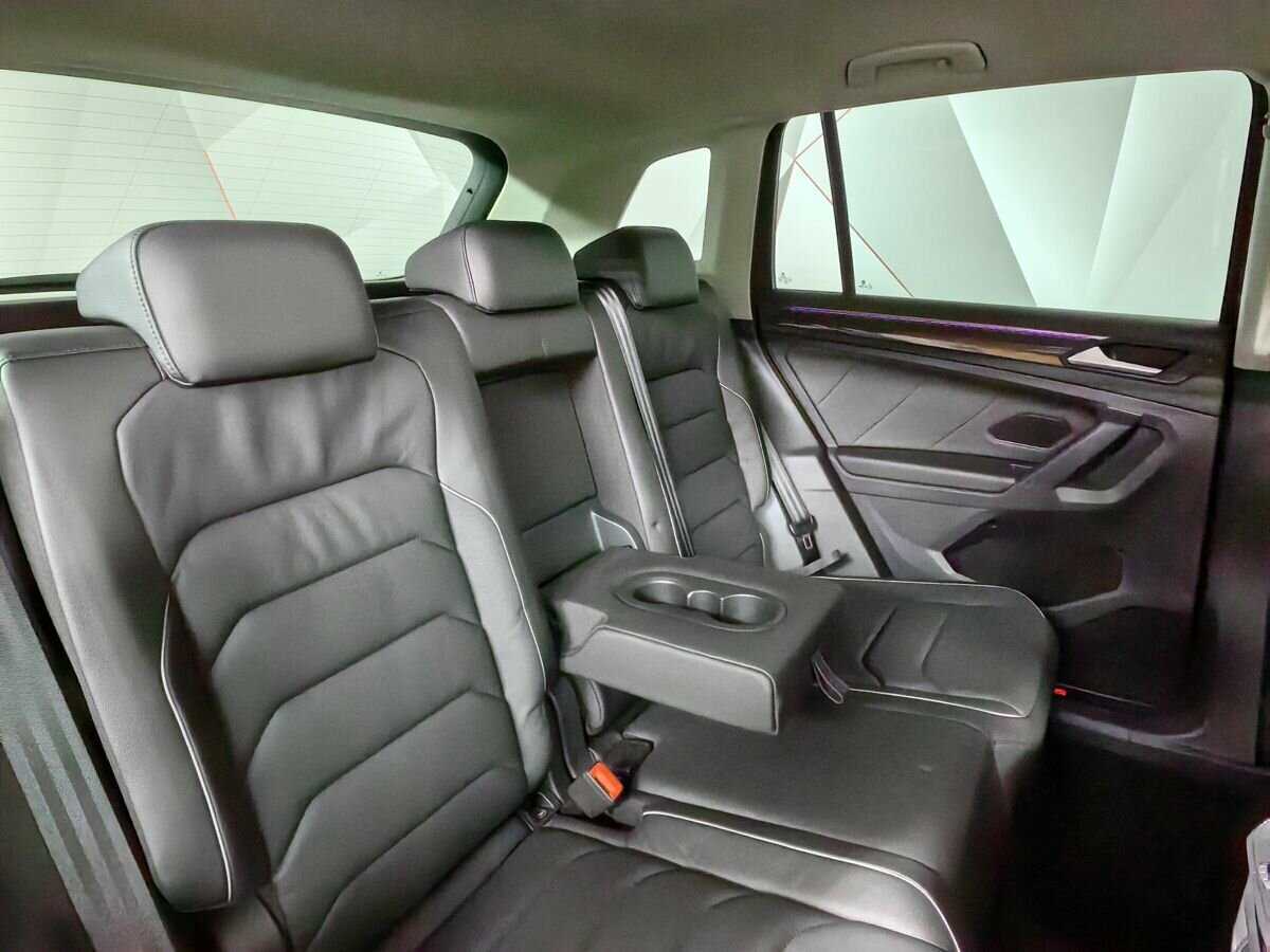 Volkswagen Tiguan 2021 года с пробегом. Фото: #12