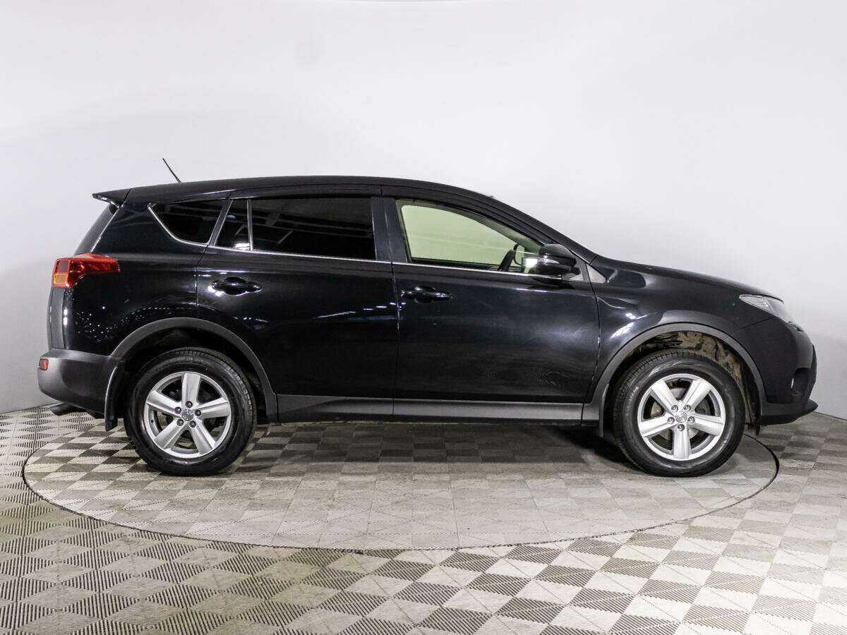 Toyota RAV4 2013 года с пробегом. Фото: #3