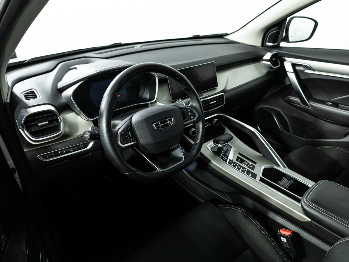 Geely Coolray 2023 года с пробегом. Фото: #8