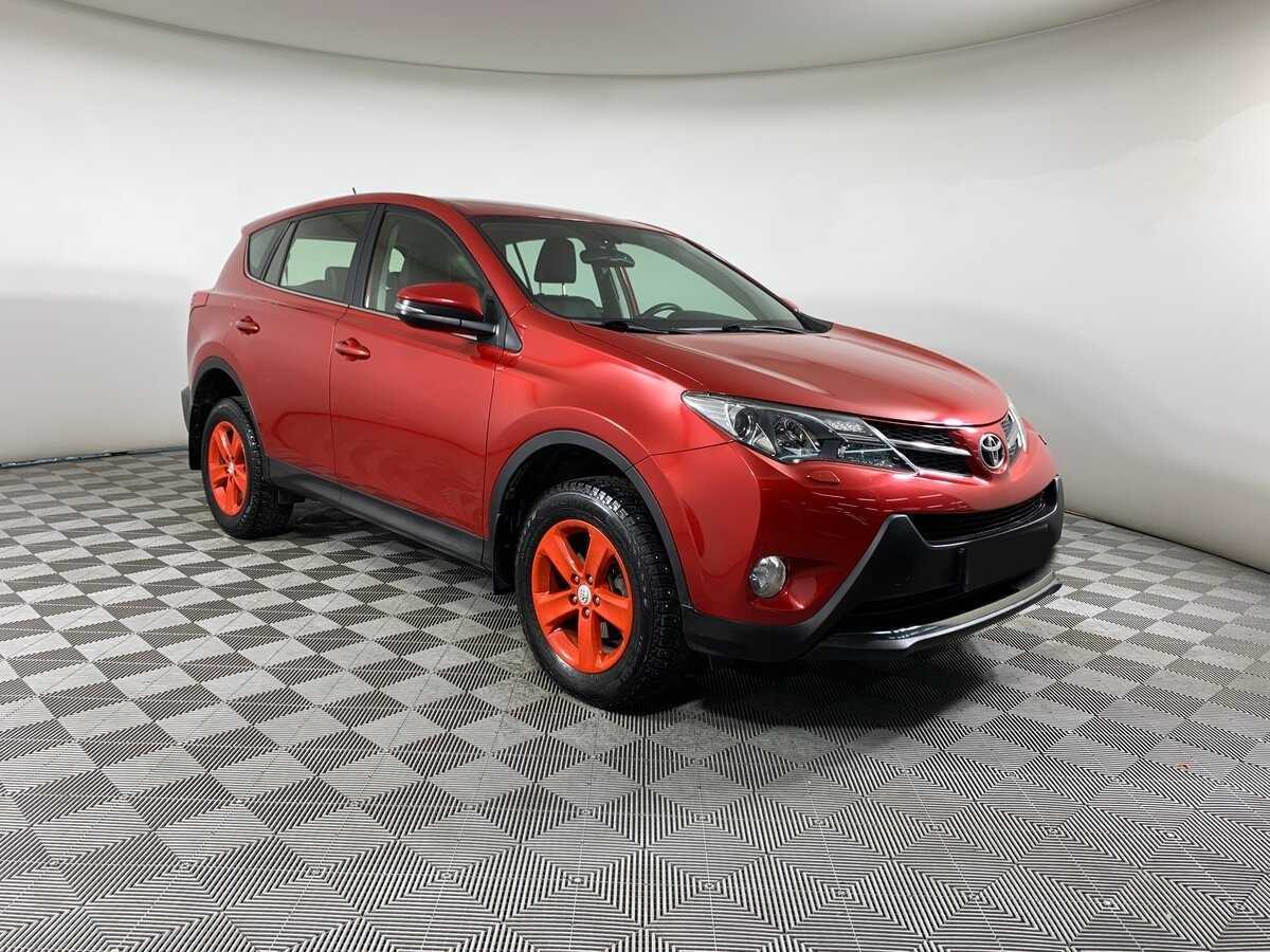 Toyota RAV4 2013 года с пробегом. Фото: #2