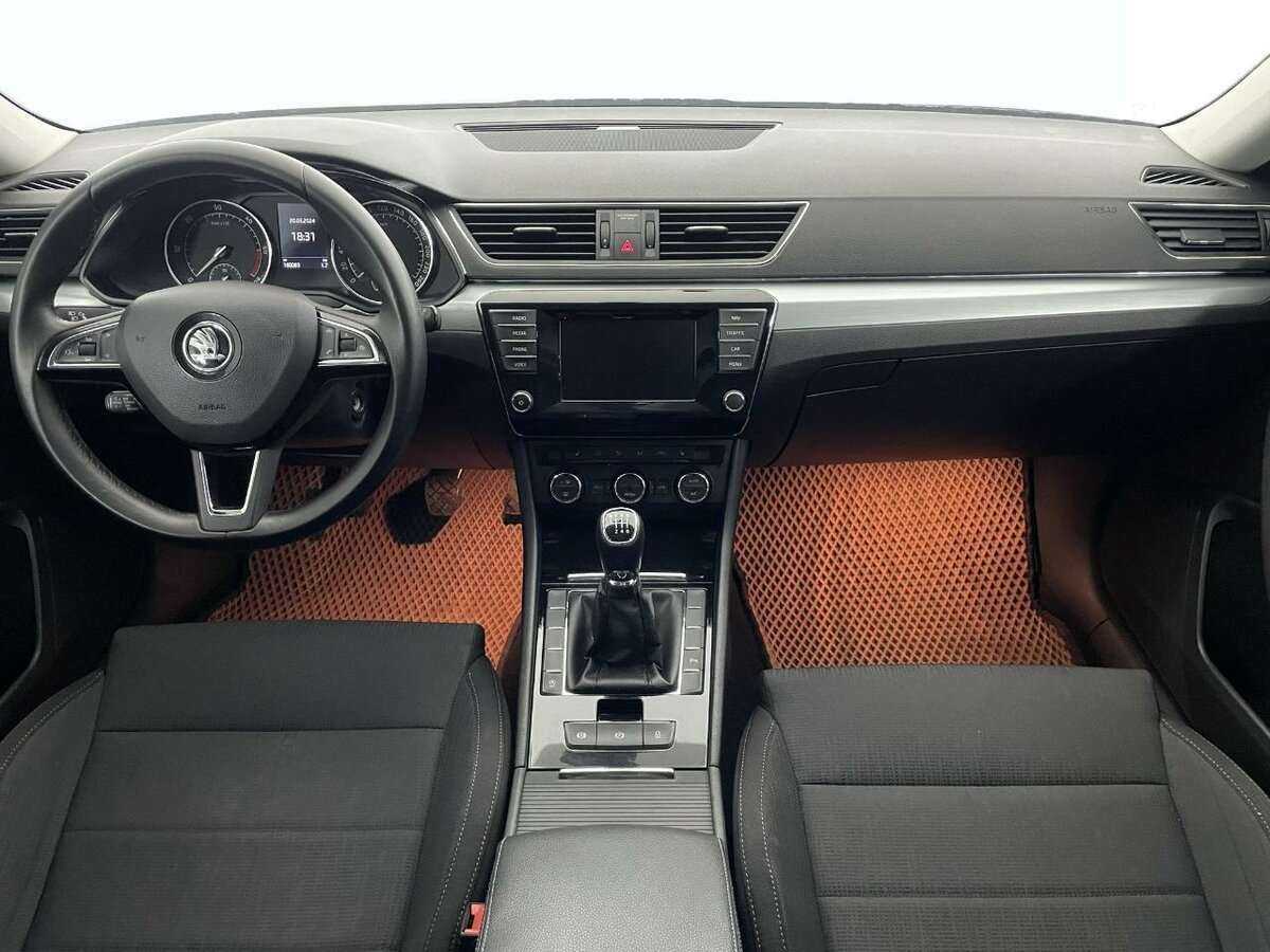 Skoda Superb 2016 года с пробегом. Фото: #5