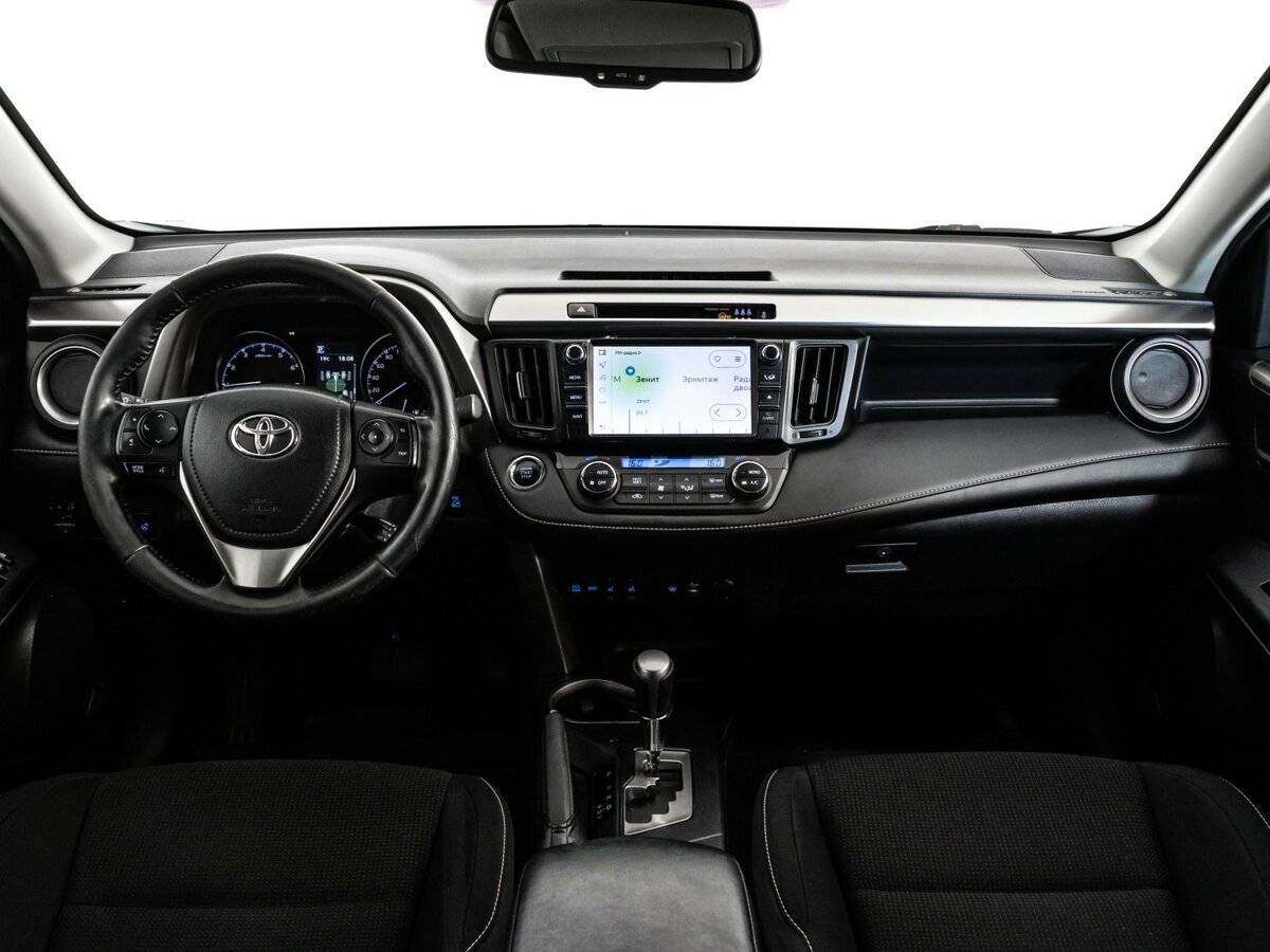 Toyota RAV4 2017 года с пробегом. Фото: #9