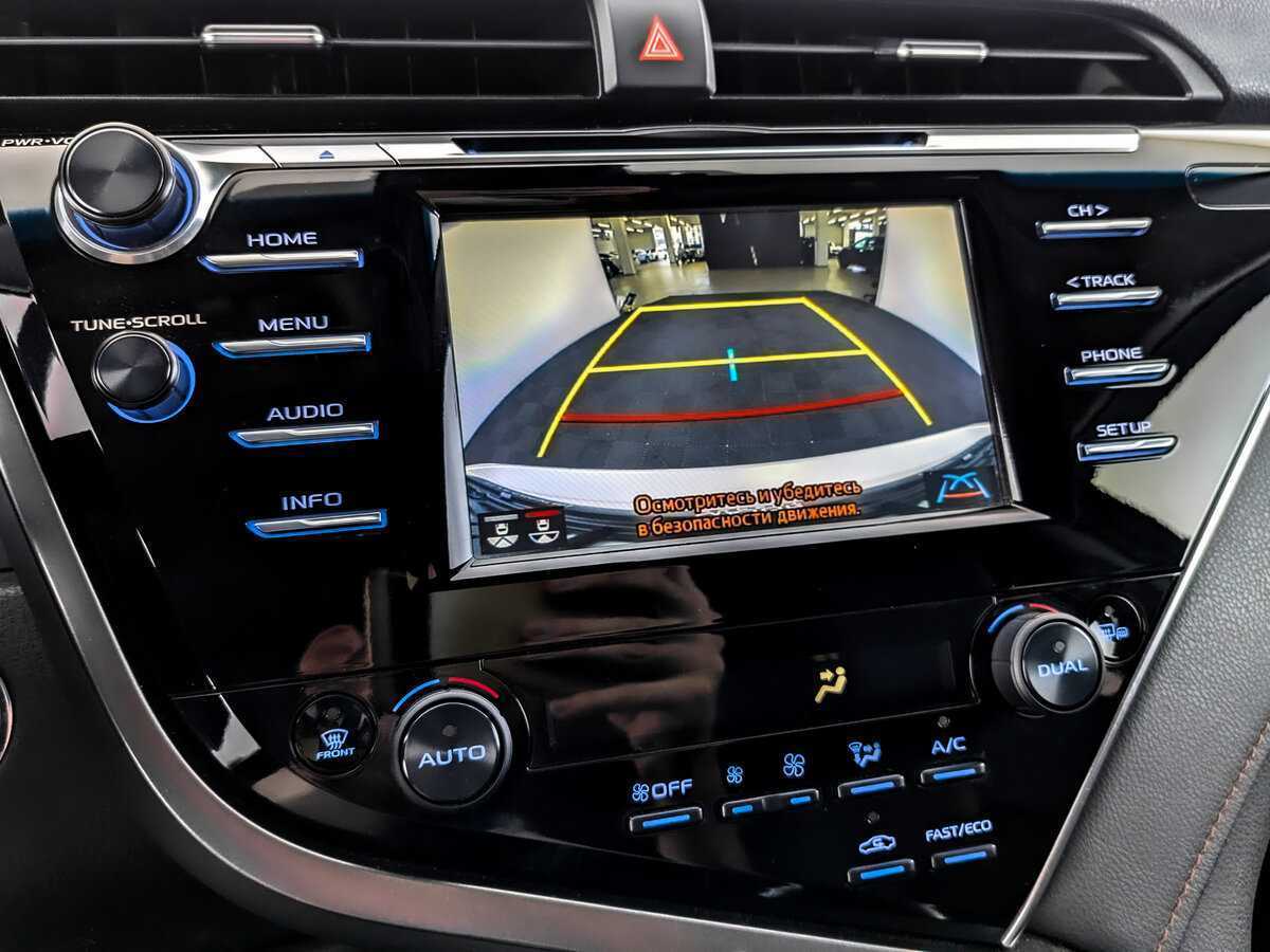 Toyota Camry 2021 года с пробегом. Фото: #22