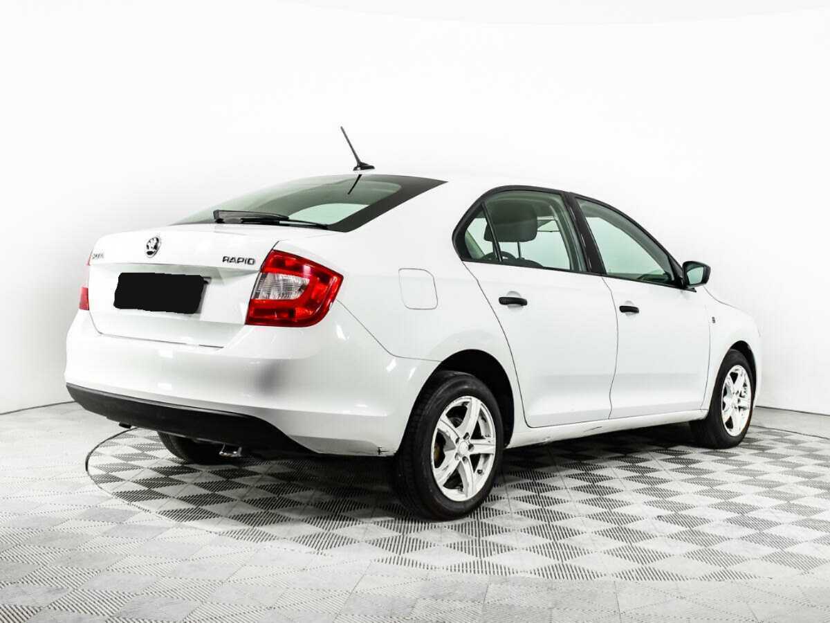 Skoda Rapid 2017 года с пробегом. Фото: #4