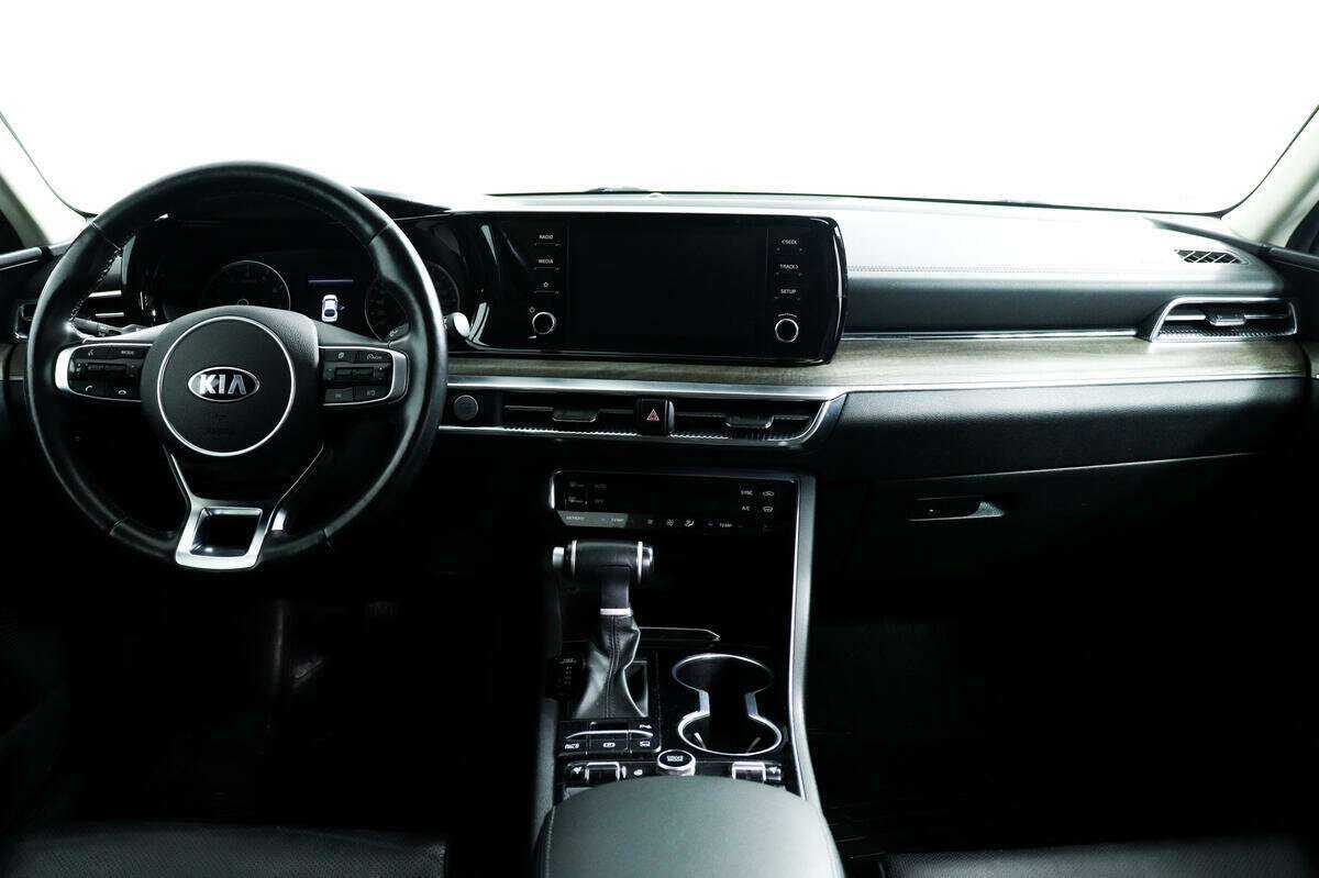 Kia K5 2020 года с пробегом. Фото: #10