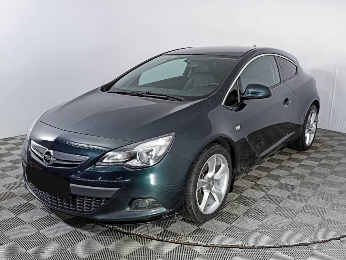 Opel Astra 2014 года с пробегом. Посмотреть фото