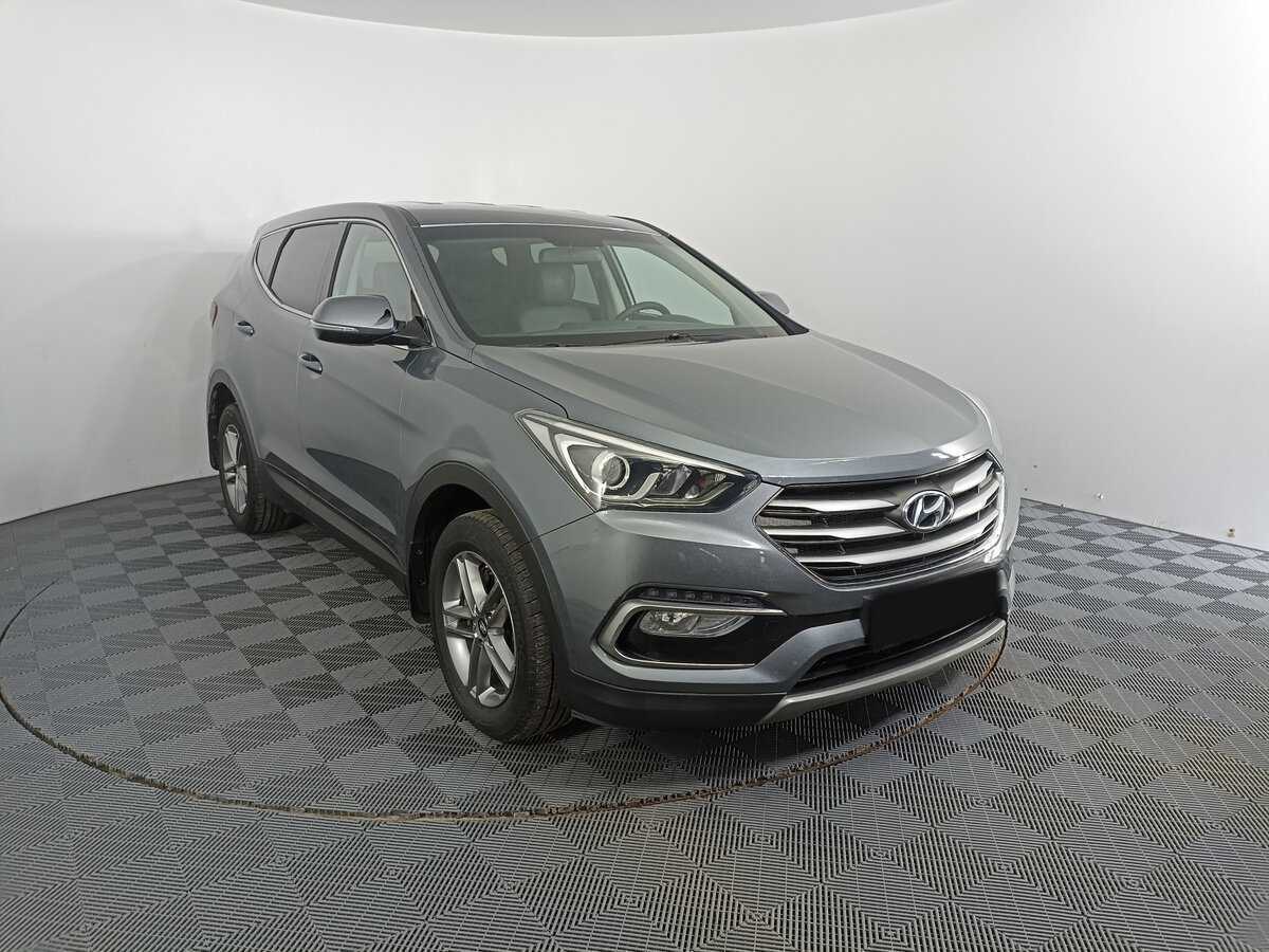 Hyundai Santa Fe 2018 года с пробегом. Фото: #2