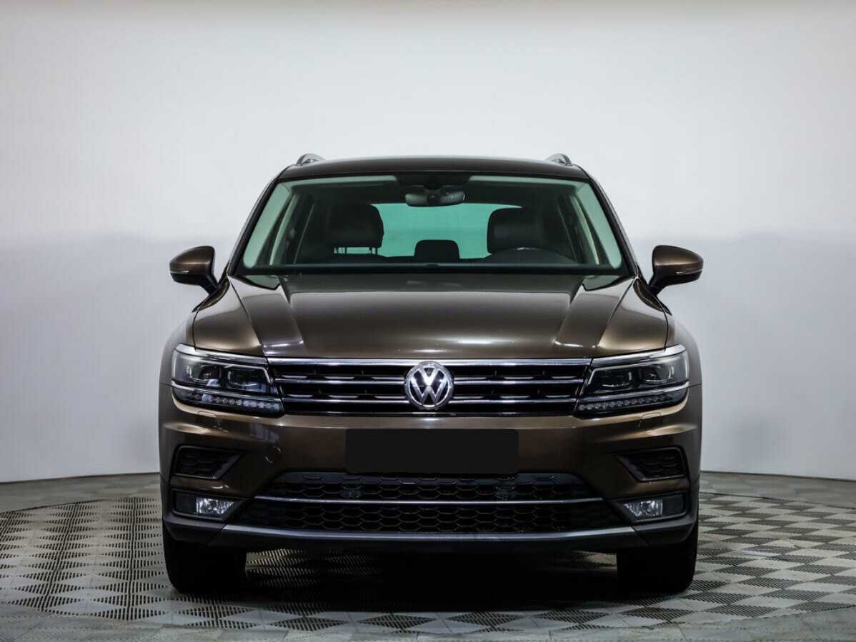 Volkswagen Tiguan 2018 года с пробегом. Посмотреть фото