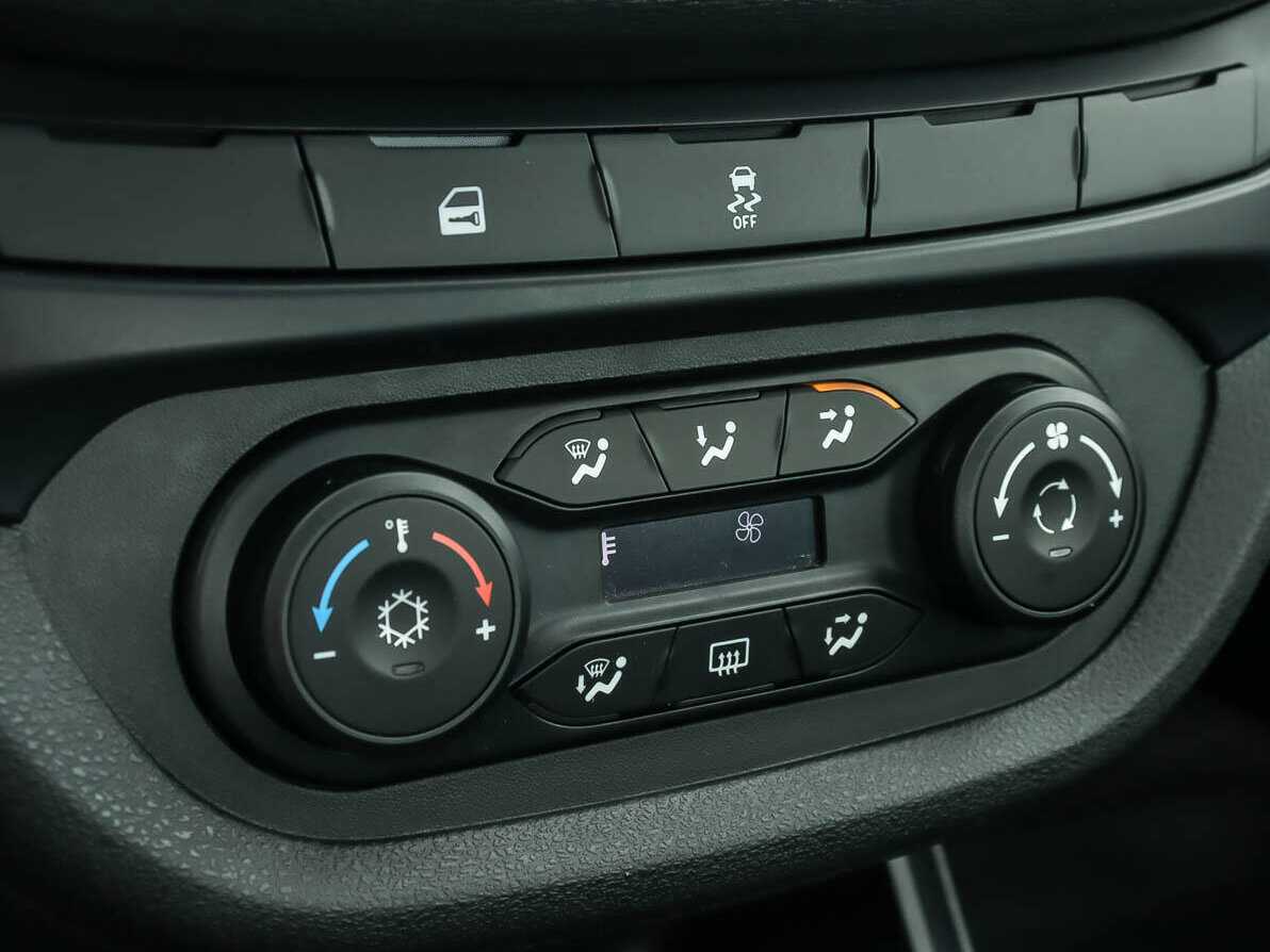 Lada (ВАЗ) Vesta 2022 года с пробегом. Фото: #13