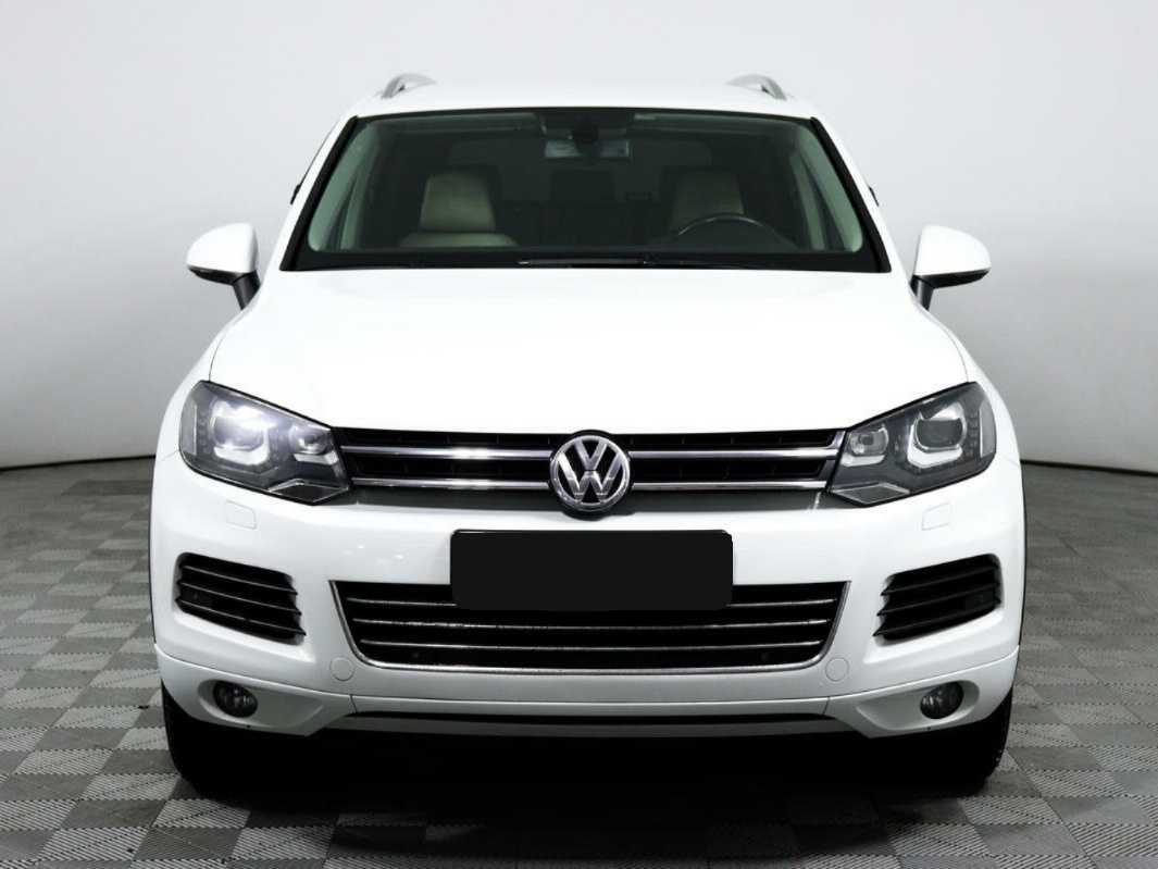 Volkswagen Touareg 2012 года с пробегом. Фото: #1