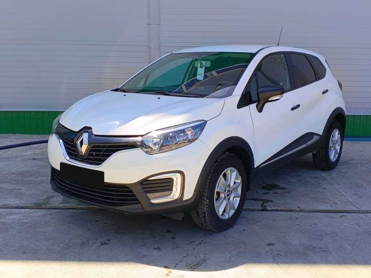 Renault Kaptur 2017 года с пробегом. Посмотреть фото