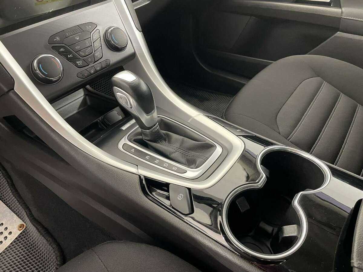 Ford Mondeo 2015 года с пробегом. Фото: #12