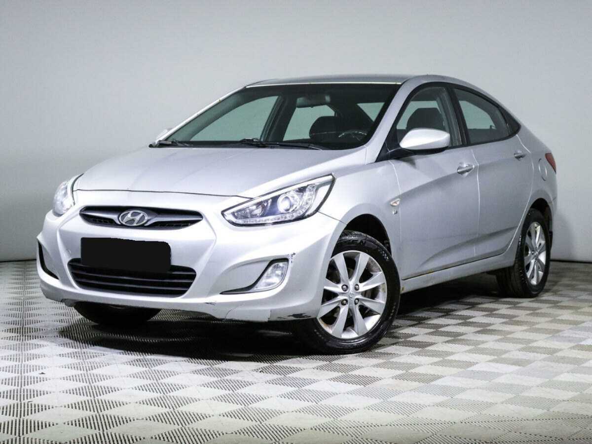 Hyundai Solaris 2013 года с пробегом. Посмотреть фото