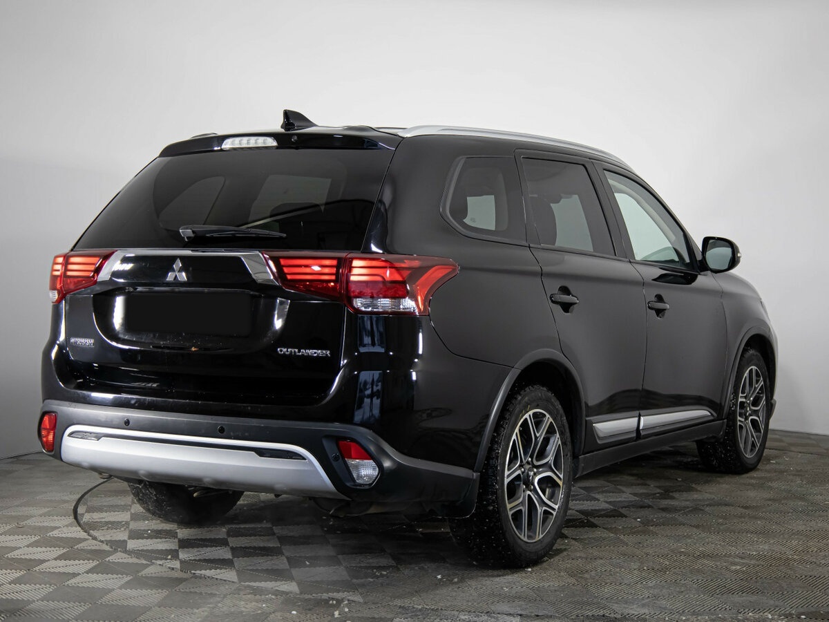 Mitsubishi Outlander 2019 года с пробегом. Фото: #3
