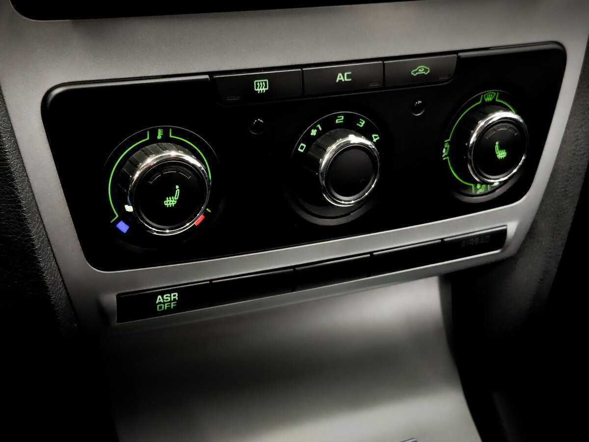 Skoda Octavia 2013 года с пробегом. Фото: #23