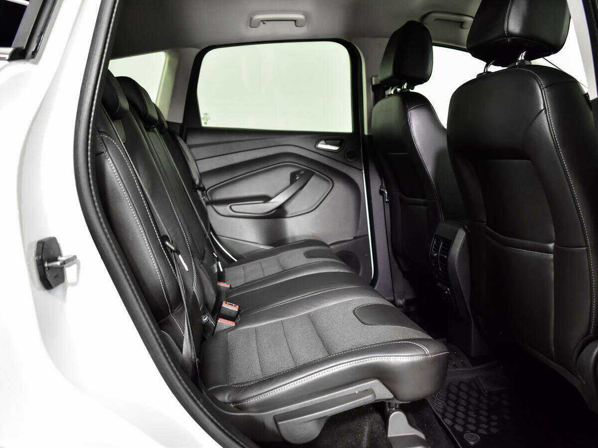 Ford Kuga 2013 года с пробегом. Фото: #9