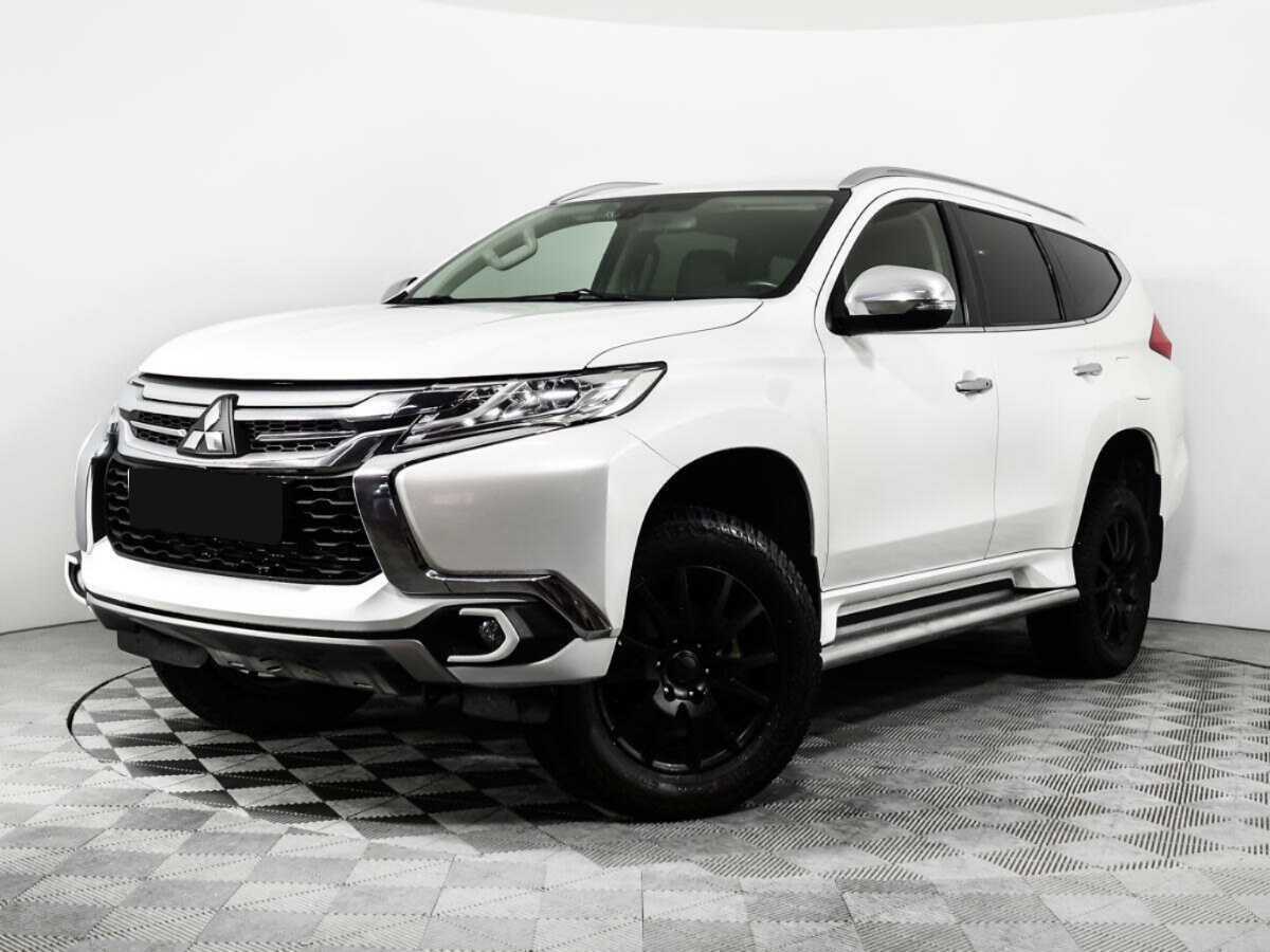 Mitsubishi Pajero Sport 2018 года с пробегом. Посмотреть фото
