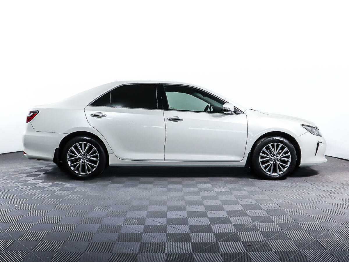 Toyota Camry 2017 года с пробегом. Фото: #0