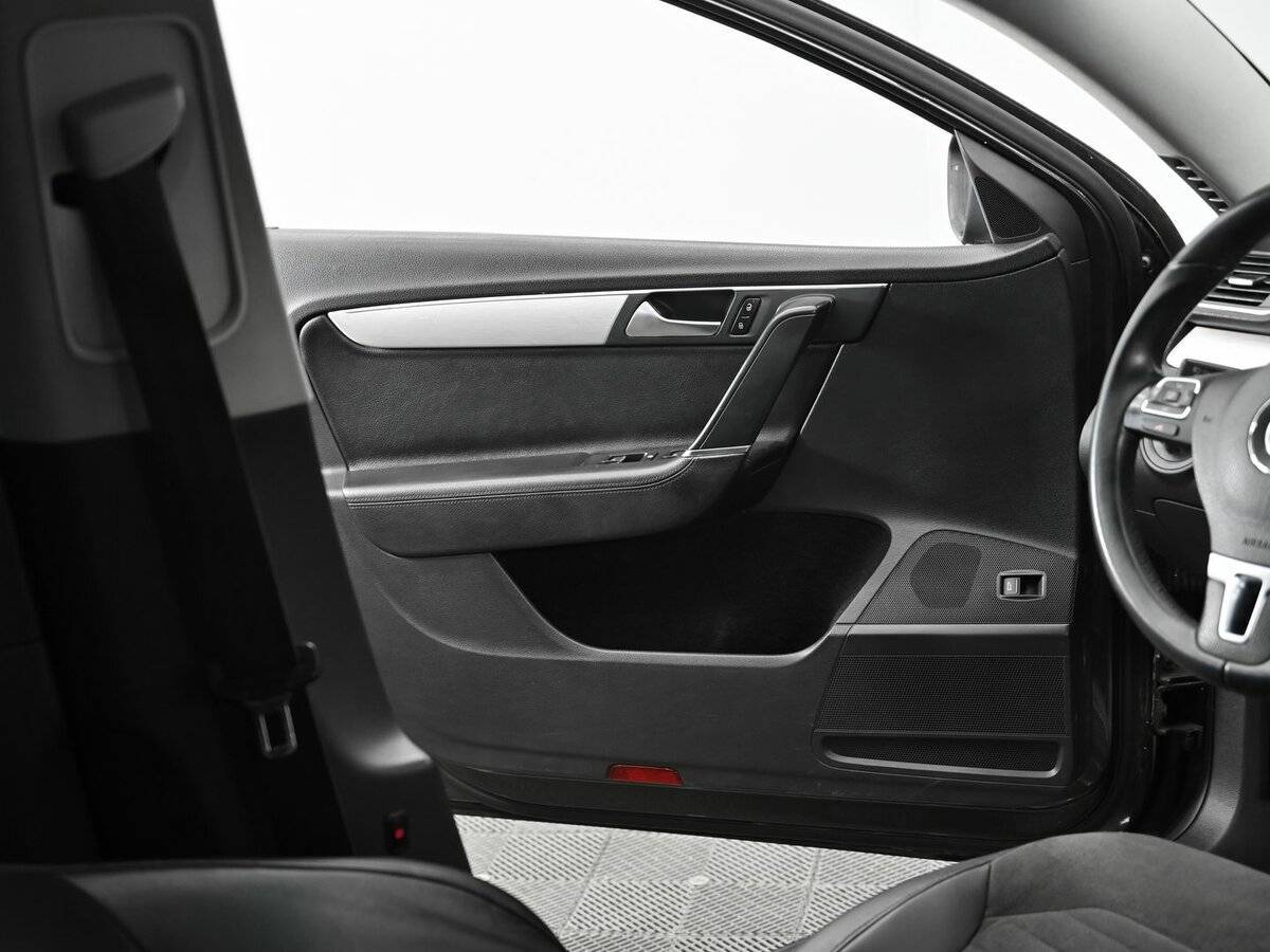 Volkswagen Passat 2012 года с пробегом. Фото: #6