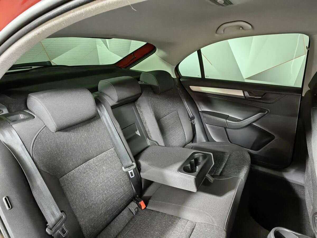 Skoda Rapid 2021 года с пробегом. Фото: #12