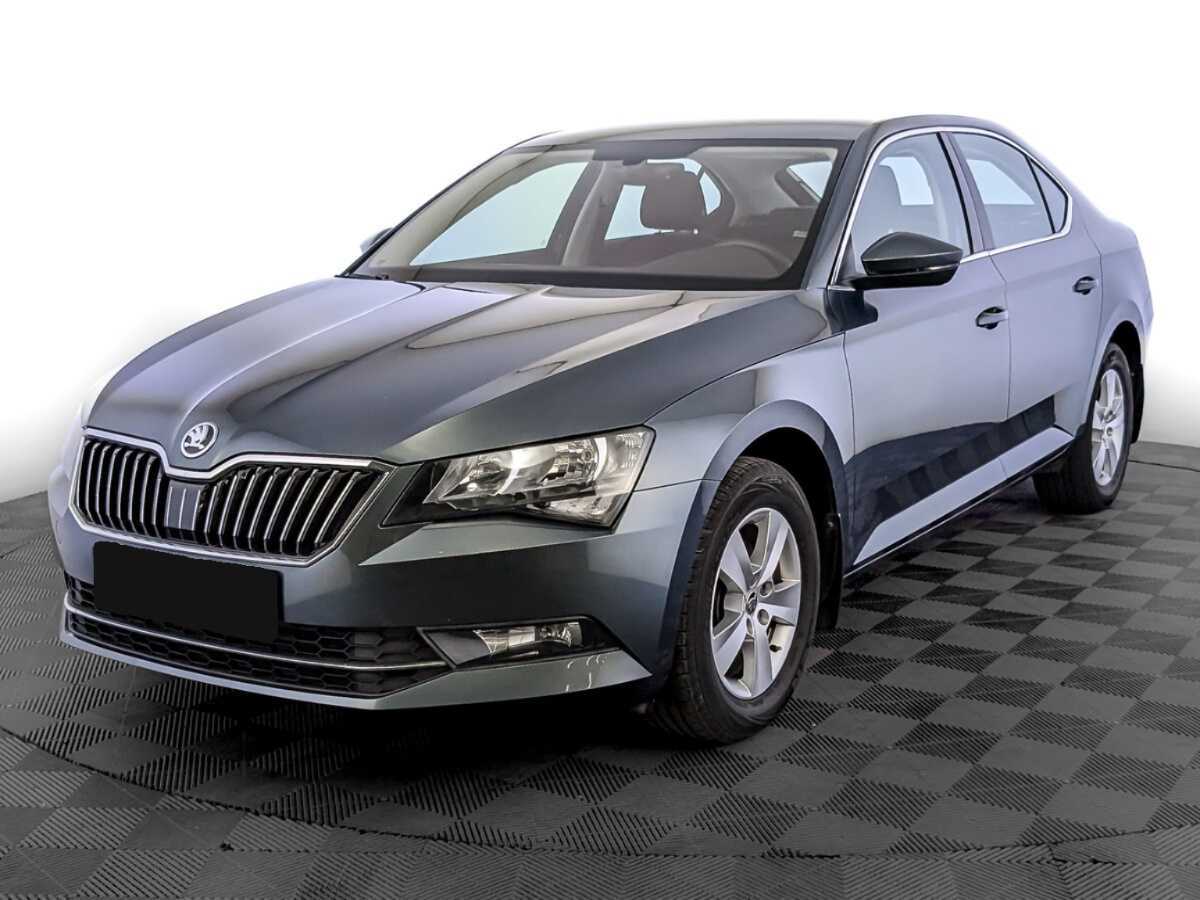 Skoda Superb 2019 года с пробегом. Посмотреть фото