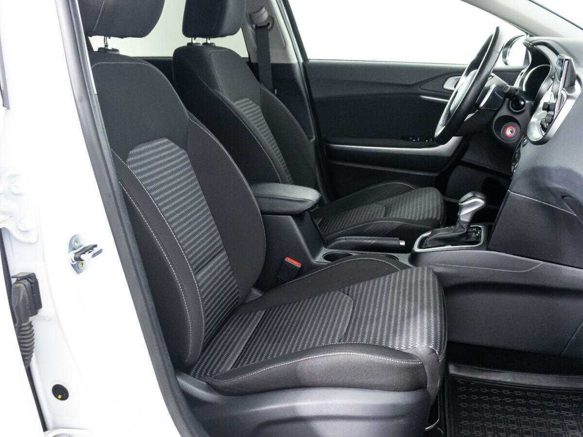 Kia Ceed 2023 года с пробегом. Фото: #15