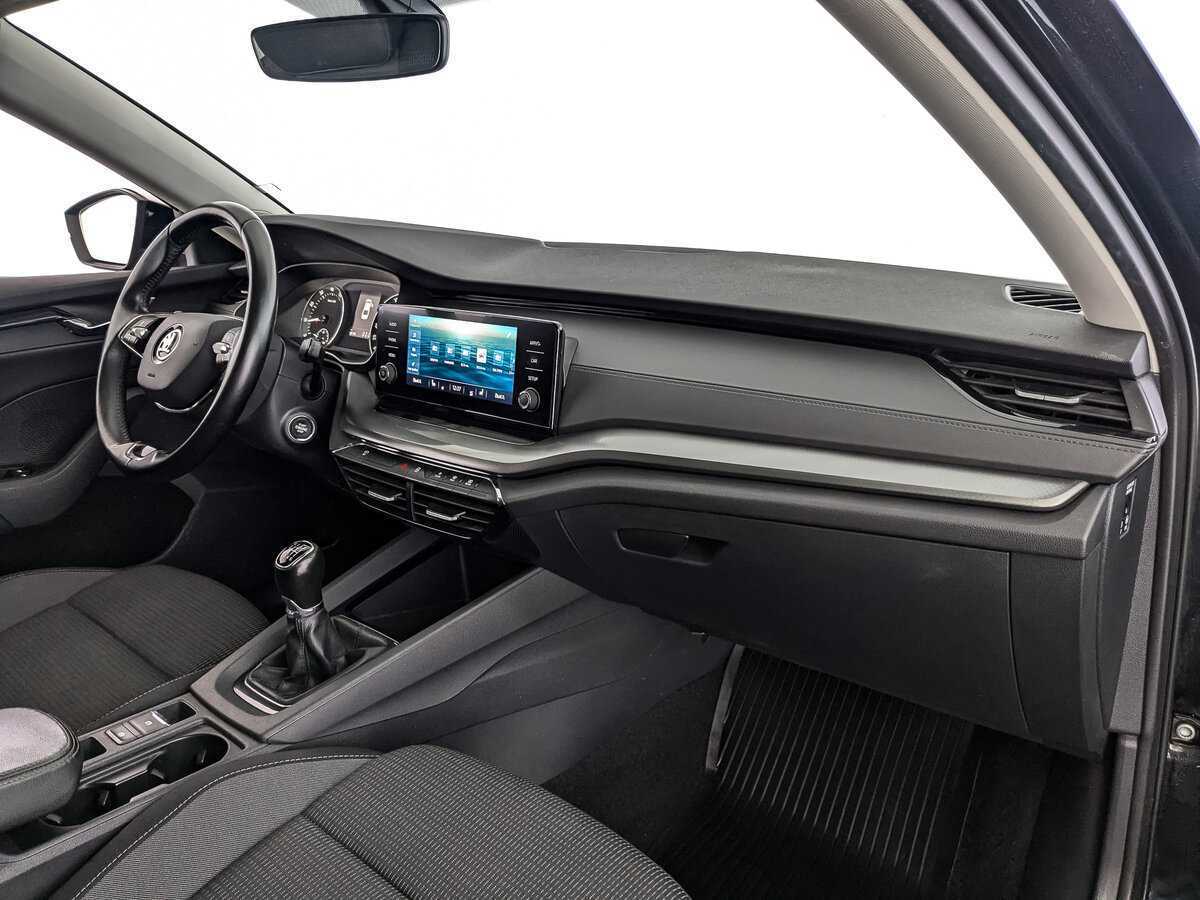 Skoda Octavia 2021 года с пробегом. Фото: #8