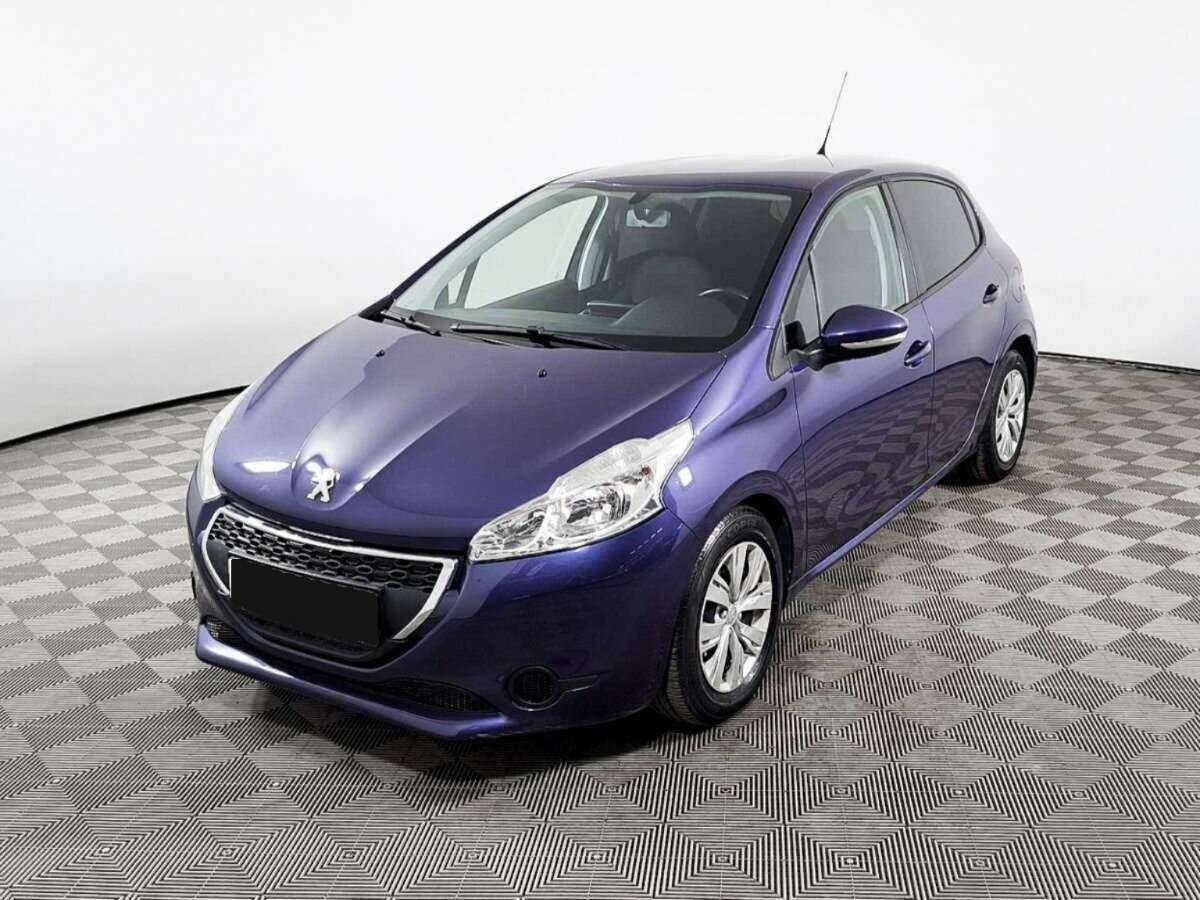 Peugeot 208 2013 года с пробегом. Фото: #0