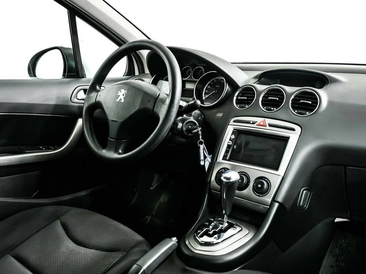 Peugeot 408 2012 года с пробегом. Фото: #8