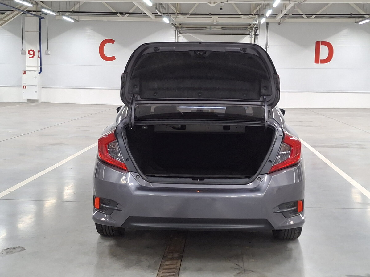 Honda Civic 2016 года с пробегом. Фото: #9