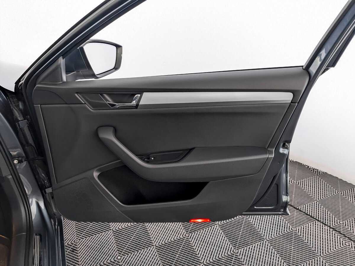Skoda Superb 2019 года с пробегом. Фото: #19