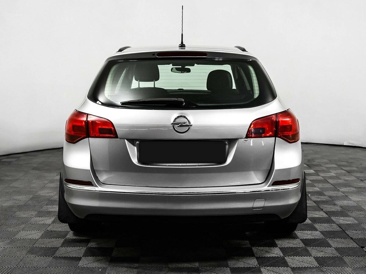 Opel Astra 2013 года с пробегом. Фото: #5