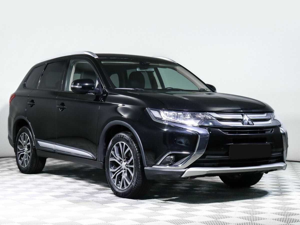 Mitsubishi Outlander 2018 года с пробегом. Фото: #2