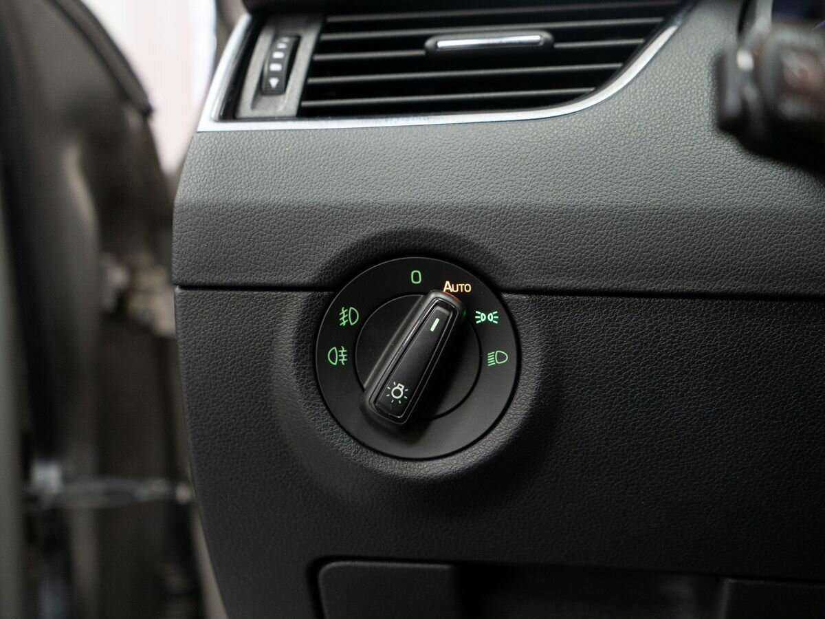 Skoda Octavia 2018 года с пробегом. Фото: #14