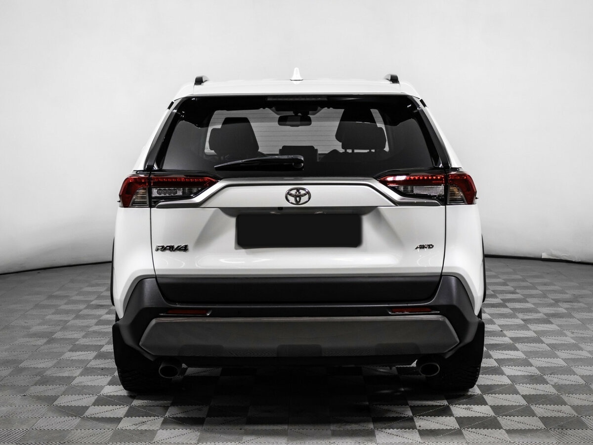 Toyota RAV4 2019 года с пробегом. Фото: #4