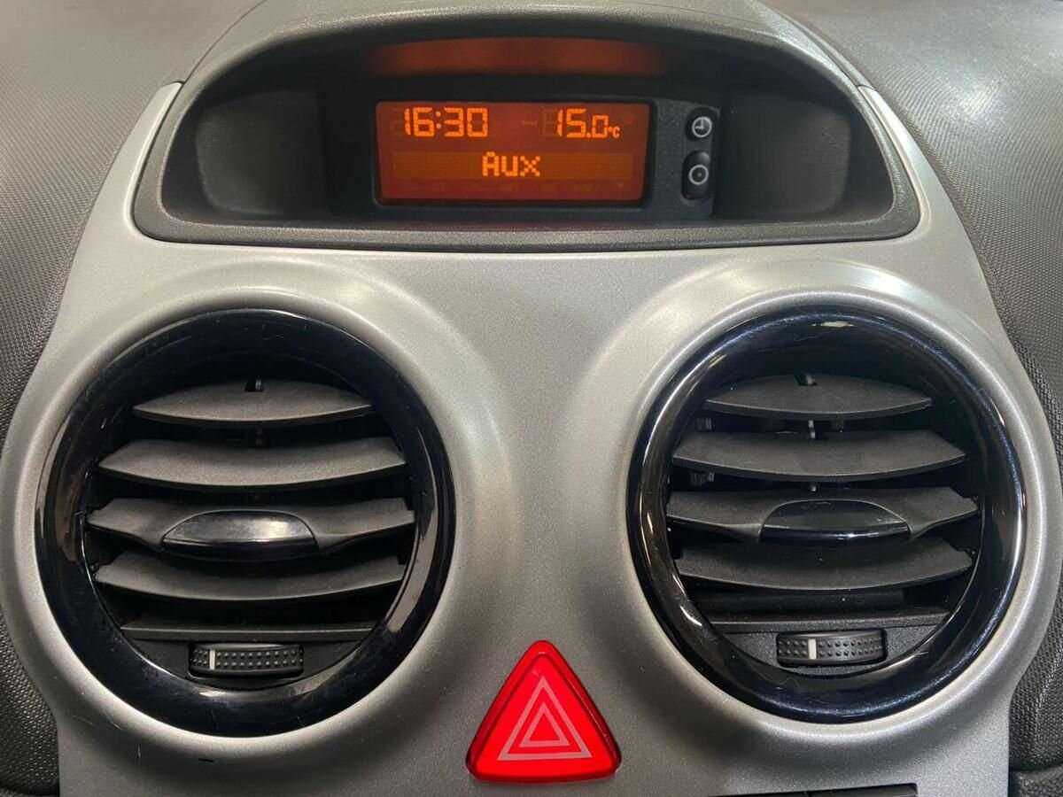 Opel Corsa 2012 года с пробегом. Фото: #13