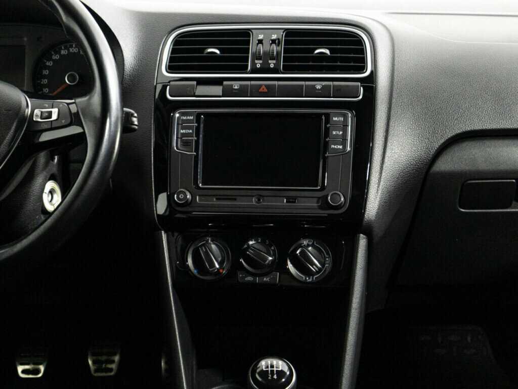 Volkswagen Polo 2015 года с пробегом. Фото: #13