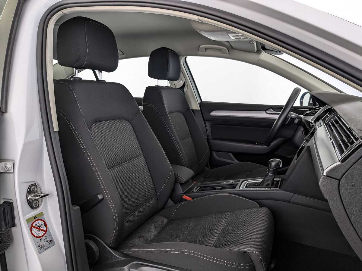 Volkswagen Passat 2019 года с пробегом. Фото: #23