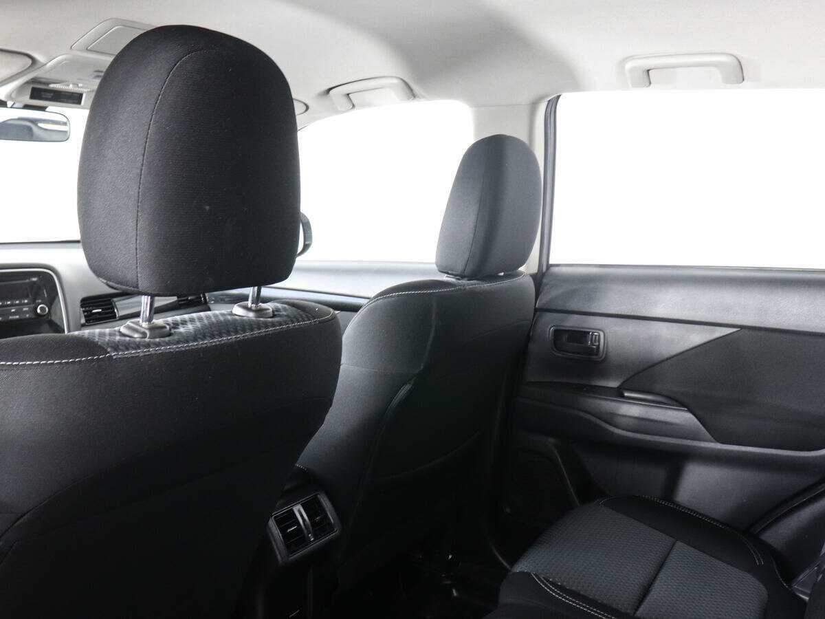Mitsubishi Outlander 2020 года с пробегом. Фото: #11